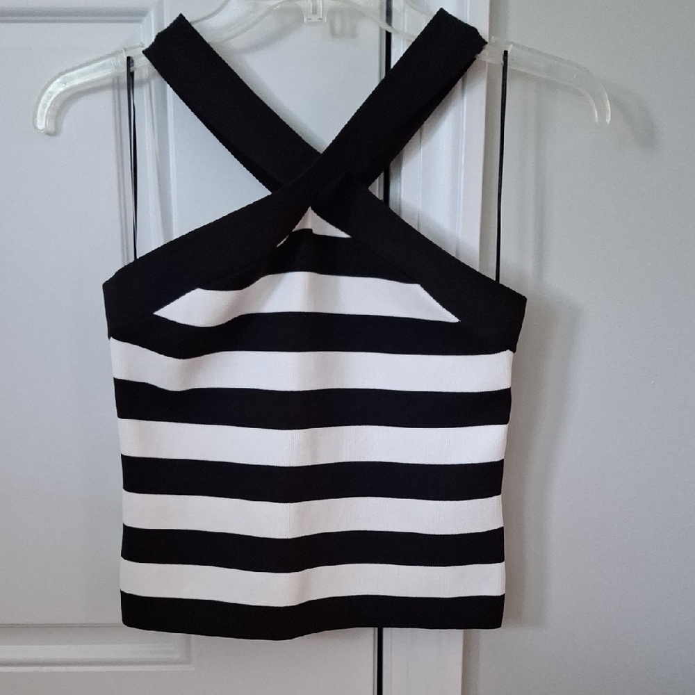 NWT Black and White Fitted Crop Tank Top